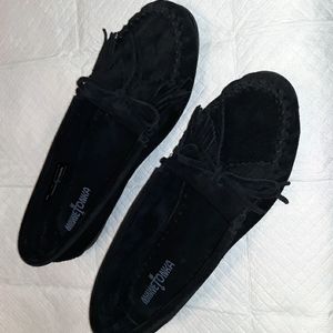 Minnetonka Womens Kilty Moccasins 11